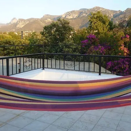 Villa Ladera *